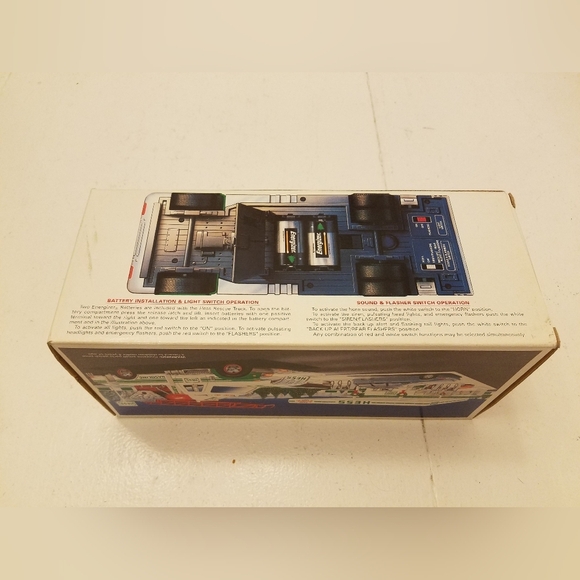 Hess 1994 Rescue Truck In Box - Picture 3 of 11